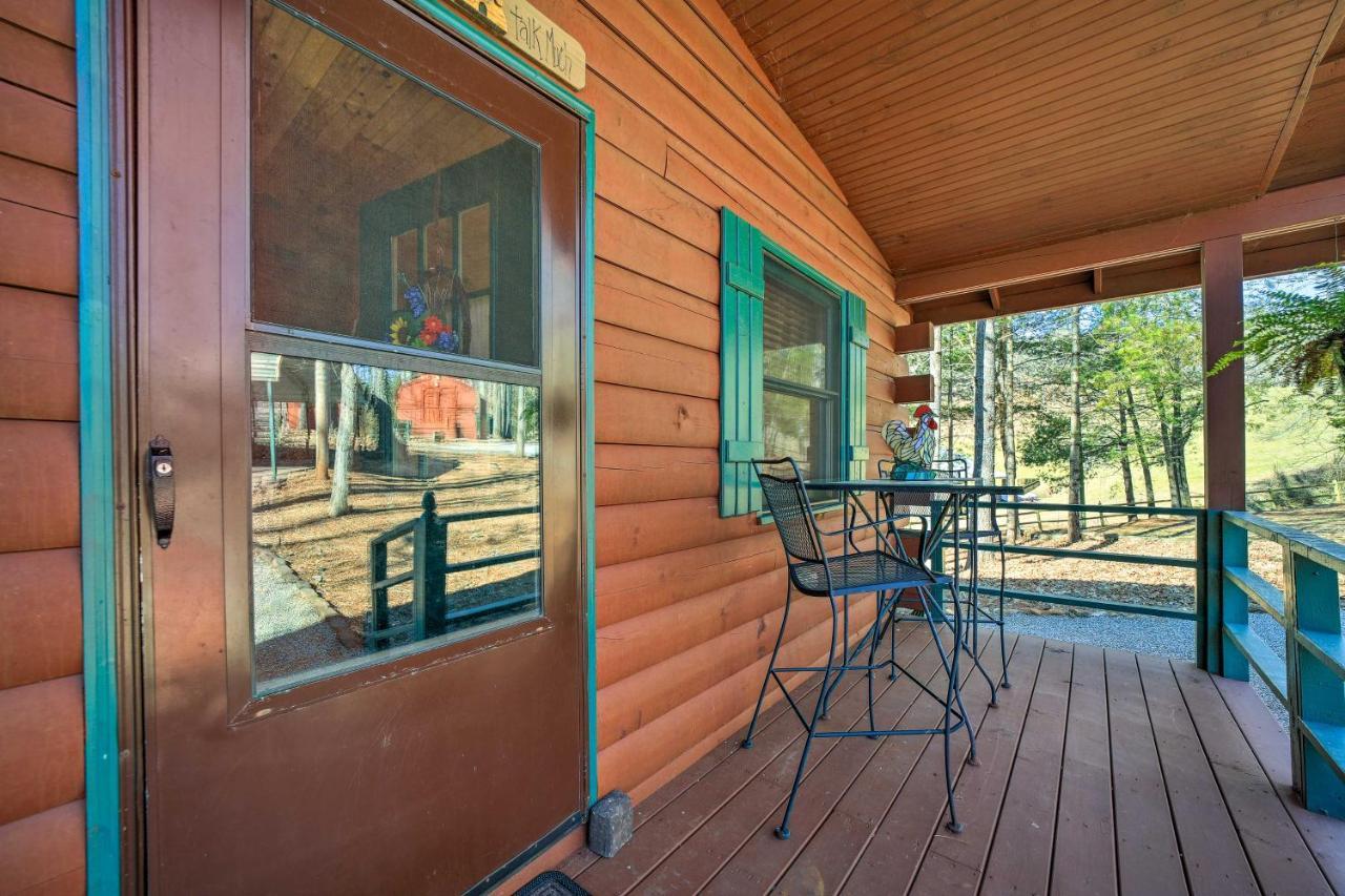 Franklin Cabin With Porch Near Hiking And Waterfalls! Buitenkant foto